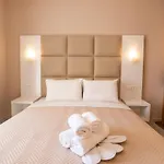 Anastasia Luxury Apts 호텔