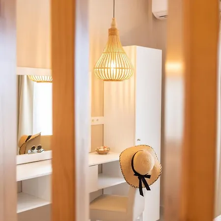 Anastasia Luxury Apts Aparthotel Amoopi