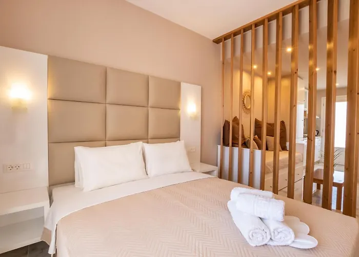 Anastasia Luxury Apts 호텔 *